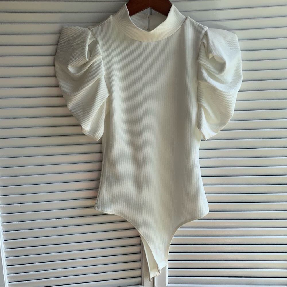 Puff sleeve bodysuit